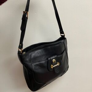 Elegant Black Leather Shoulder Bag Etienne Aigner